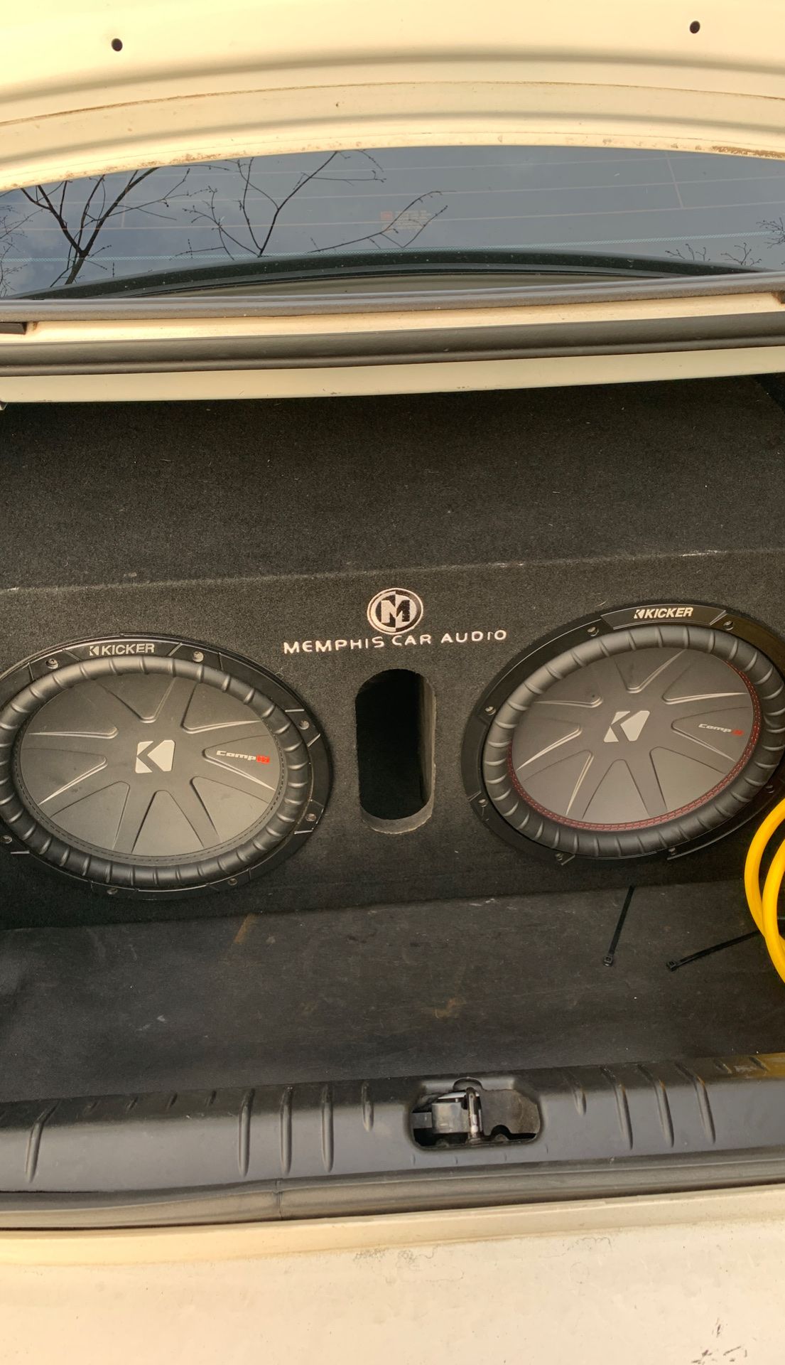kicker comp r 12s and boss 1500 watt amp for Sale in Charlotte, NC