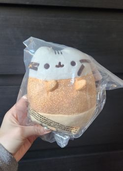 Unopened Candy Corn Pusheen Plush