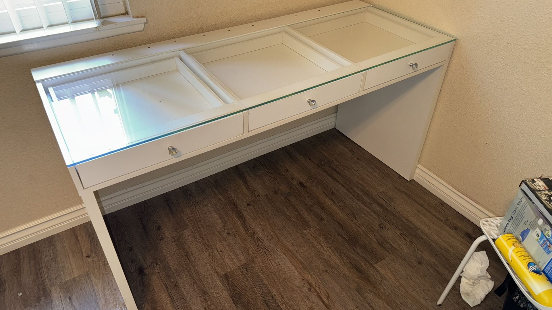 Impressions Vanity slaystation