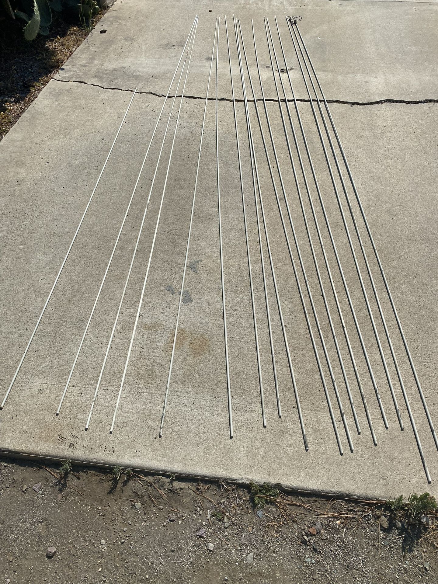 Fiberglass rods total 16 10ft x 1/4” $50 takes all