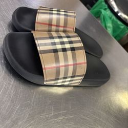 Burberry Slides 