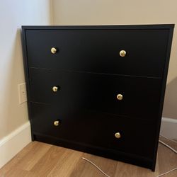 Drawer Dresser
