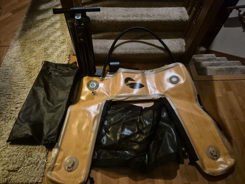 Looner Floaty With Air Pump