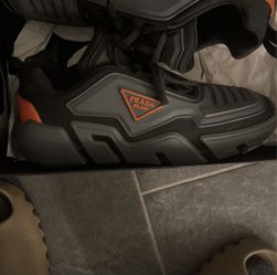 Prada Sneakers (Real) Box And Dust bag