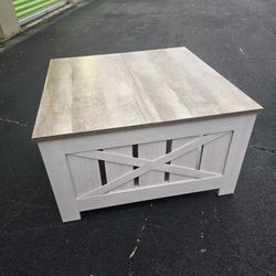 New Farmhouse coffee table 32x32x18