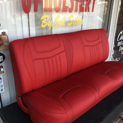 Upholstery /Tapicería