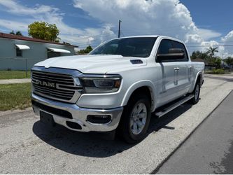 2020 RAM 1500 ECO DIESEL LARAMIE PERFECT