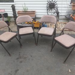 Set of 4 Padded Metal Folding Chairs