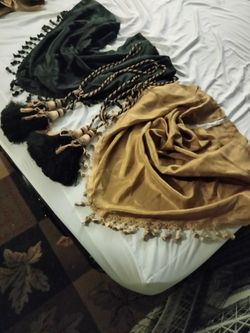 Set Of 4 Valances For Drapes