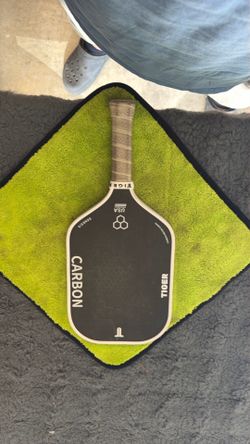 TIGER CARBON pickleball paddle 16mm