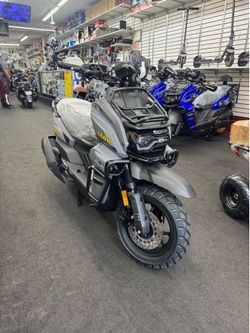 Brand new tank pro 200cc gas scooter