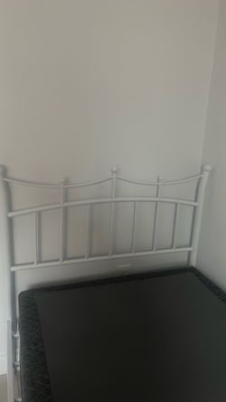 Twin frame and box bring
