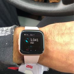 Fitbit Versa 2 