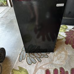 Mini Refrigerator 