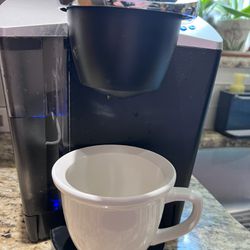 Keurig Single Serve Coffee Maker w/ 3 Brew Sizes 