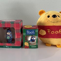 Vintage Collectible Winnie The Pooh bundle 