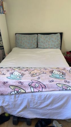 Full bedroom