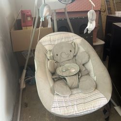 Baby swing 