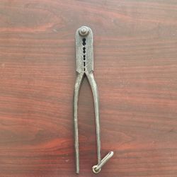 F.E. Lindstrom Vintage Crimping Tool
