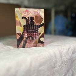 Valentino Donna Perfume 