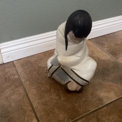 Lladro Eskimo Girl