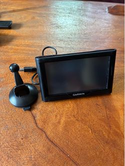 Garmin Nuvi 57lm Vehicle GPS Navigator