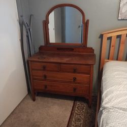 Chest Drawers W Mirror