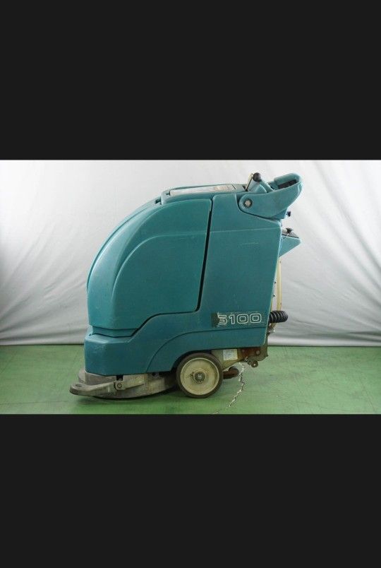 Tennant 5100 17" Floor Scrubber Battery & Squeegee