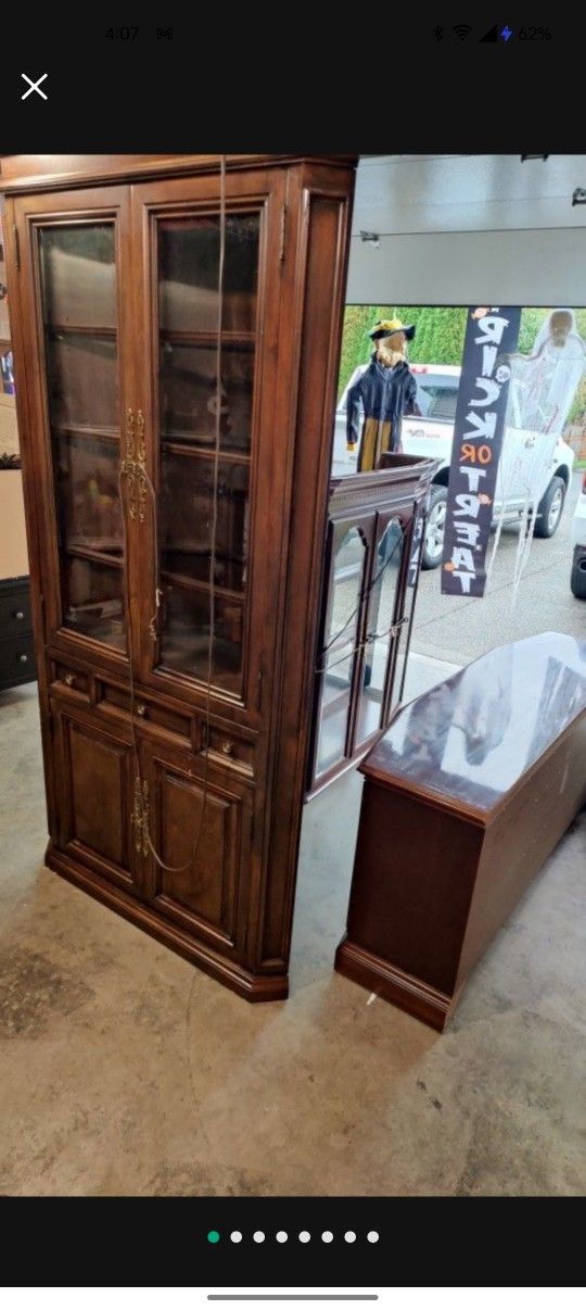 Free Free China Cabinet And Corner Cabinet 