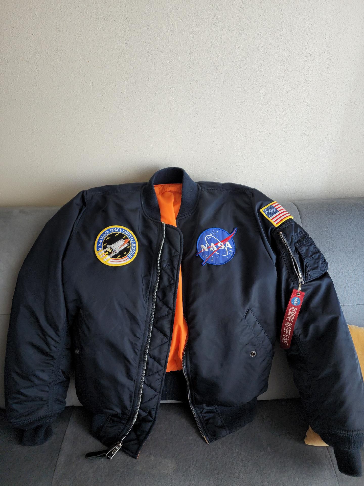 NASA Space 100th Space Shuttle Mission Bomber Jacket Size M Navy Blue