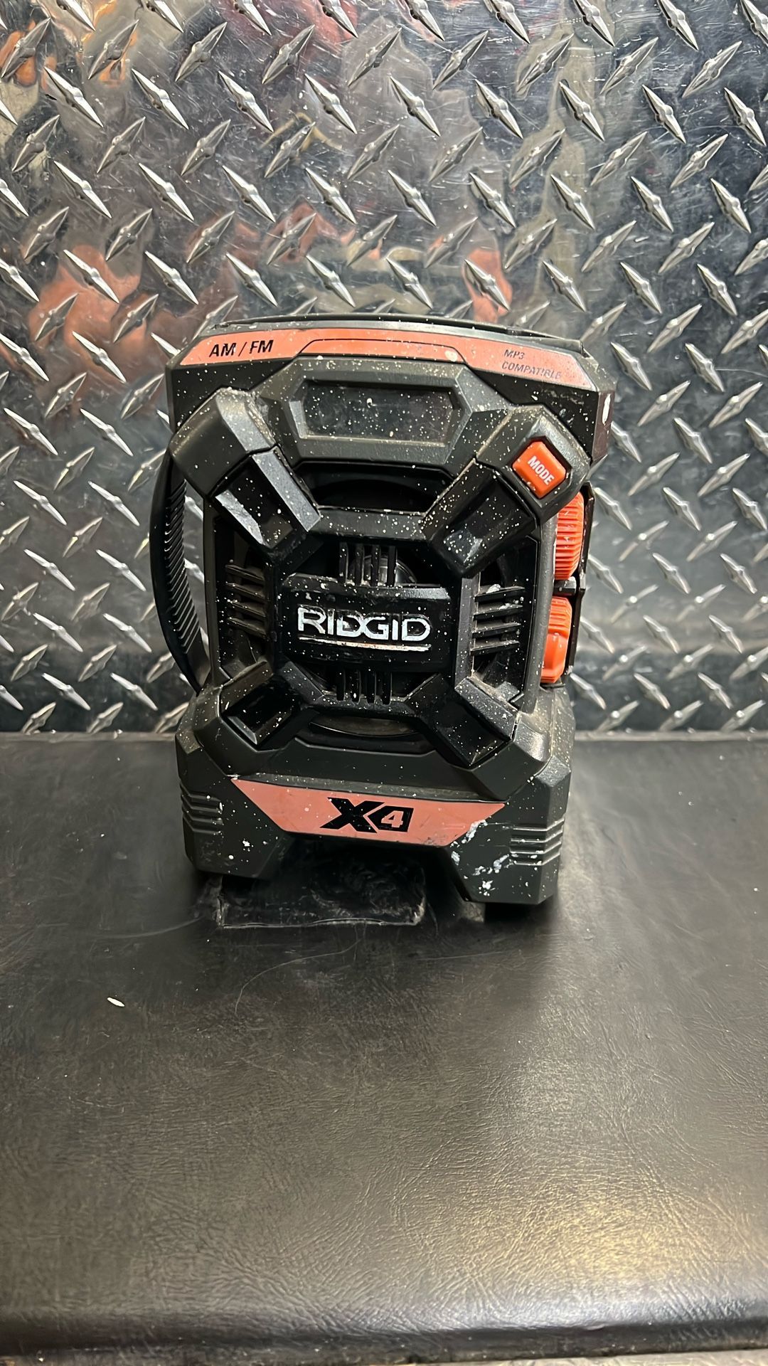 Ridgid R84084 18v Cordless Work Radio w/ Battery