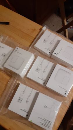 Apple fast charger's