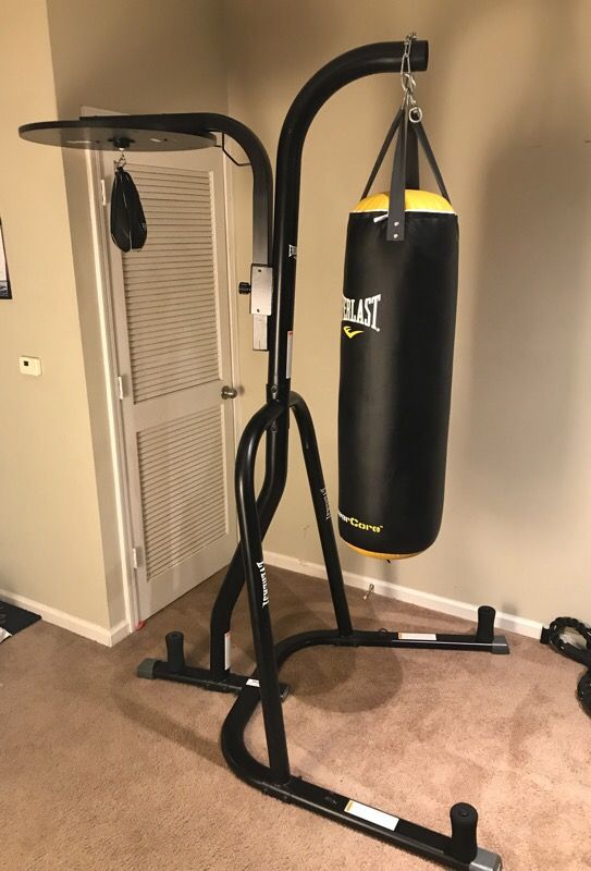 Everlast Dual Station Punching Bag Stand W 100 Lb Core Everlast Dual Station Punching Bag Stand W 100 Lb Core