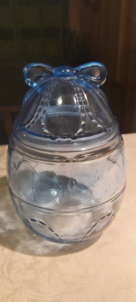 Beautiful Vintage Glass Anchor Hocking Cookie/Biscuit Jar