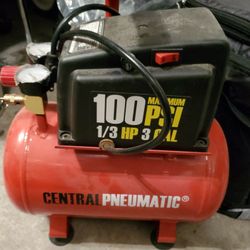Central  Pneumatic  3 Gallon  Air Compressor 
