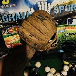 WILSON A2K GLOVE