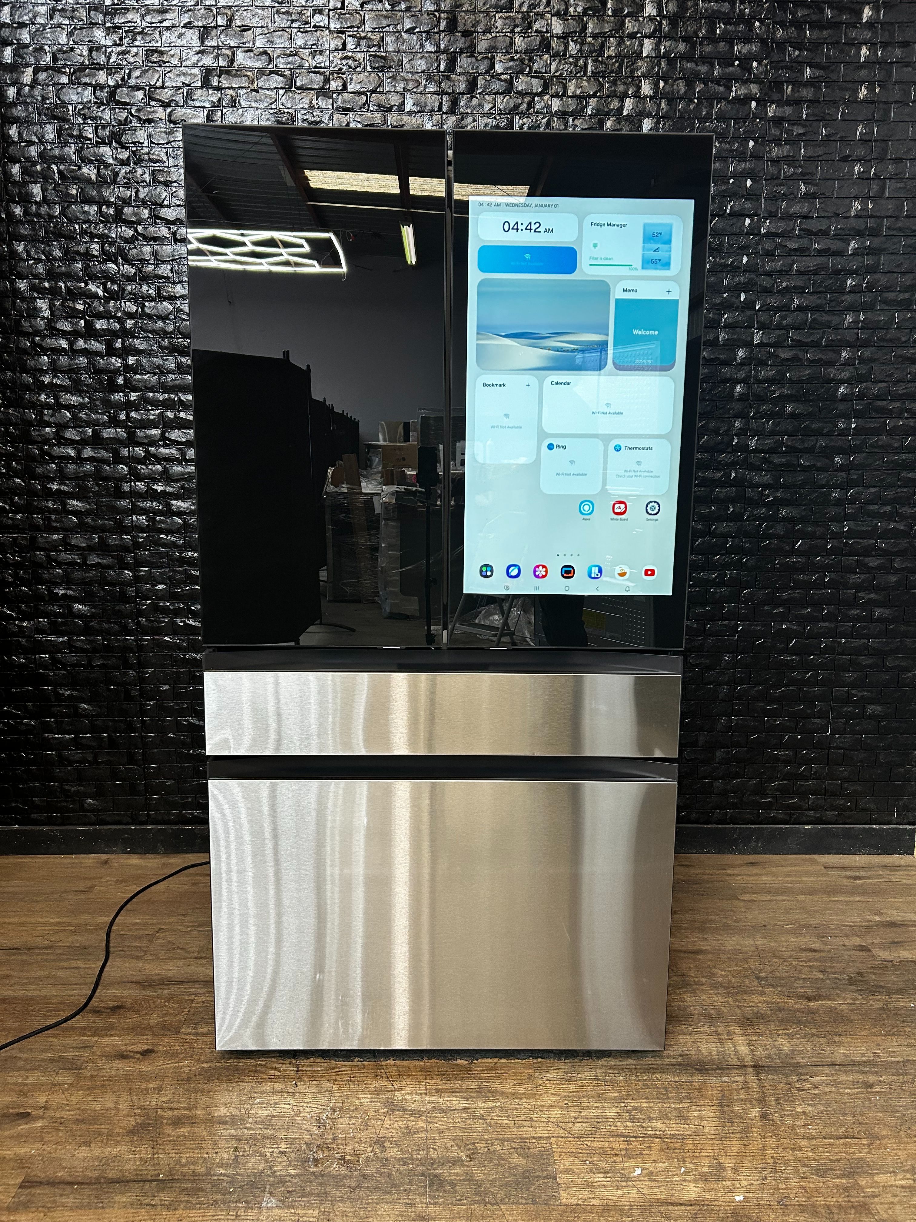 SAMSUNG FAMILY HUB BESPOKE REFRIGERATOR w/WARRANTY! R2732A