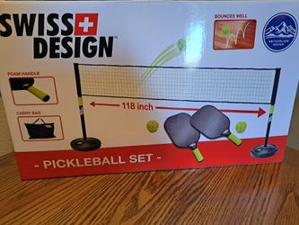 Swiss +DESIGN  Pickleball Set