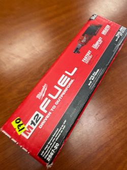 Milwaukee new 3/8" Ratchet 12M fuel
