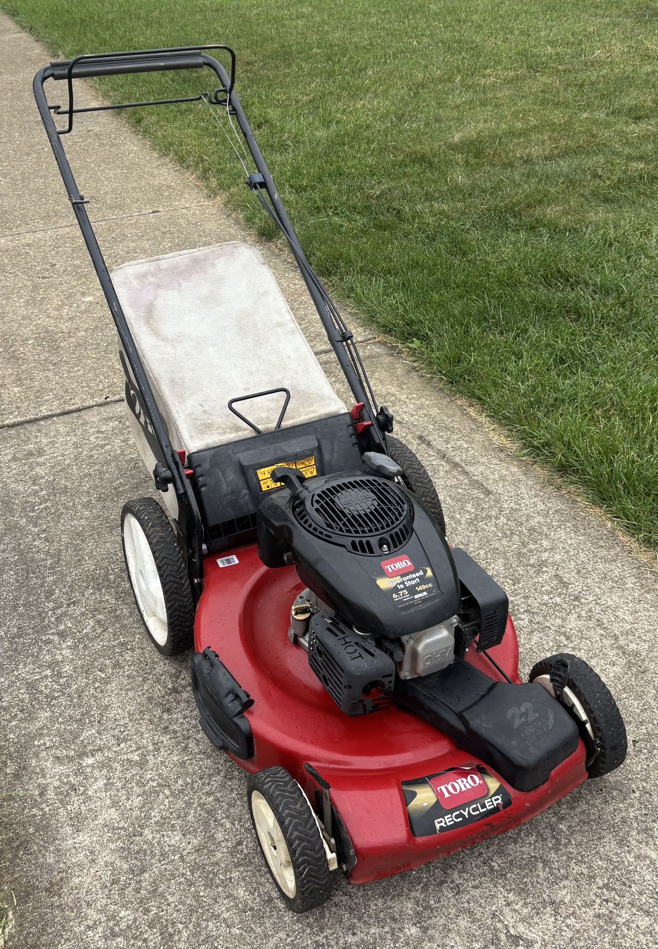 Toro Self Propelled Lawn Mower with Bag