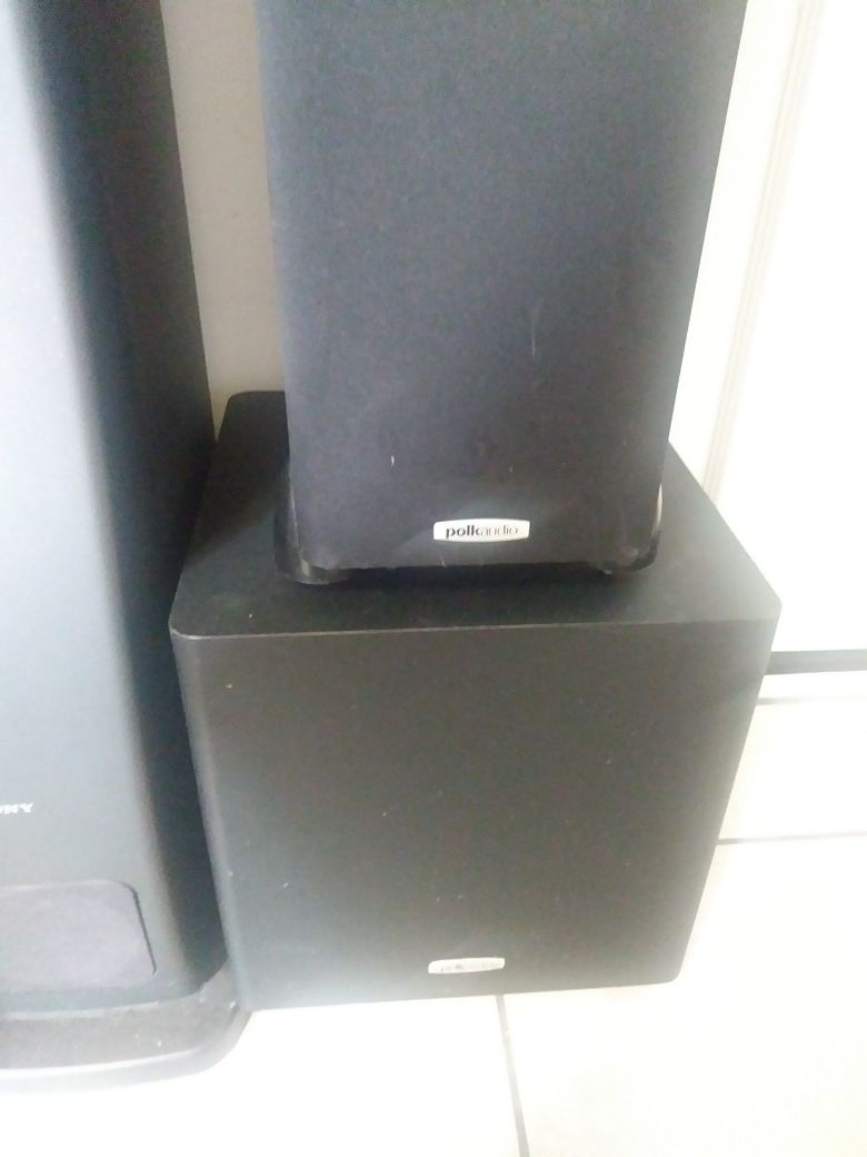Polk audio speakers 4 set