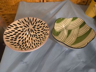 Magenta Home Designer Ceramic Bowls Pair Abstract Pattern Wavy Scalloped Rim