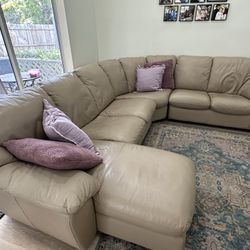 Beige Leather Sectional Couch – Comfortable & Spacious