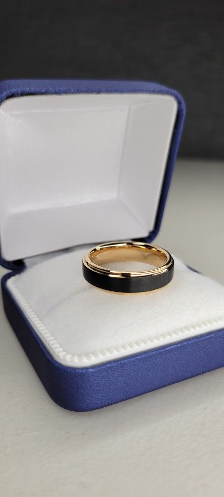 Mens Tungsten Carbide Gold Color Interior/Black Brushed Exterior Band Ring Size 6 6.5 7 7.5 8 8.5 9 9.5 10 10.5 11 11.5 12 12.5 & 13