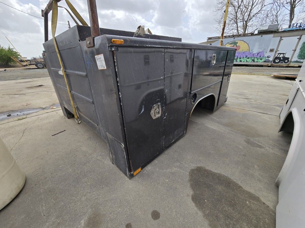 Service Bed