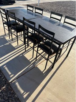 Dining room table