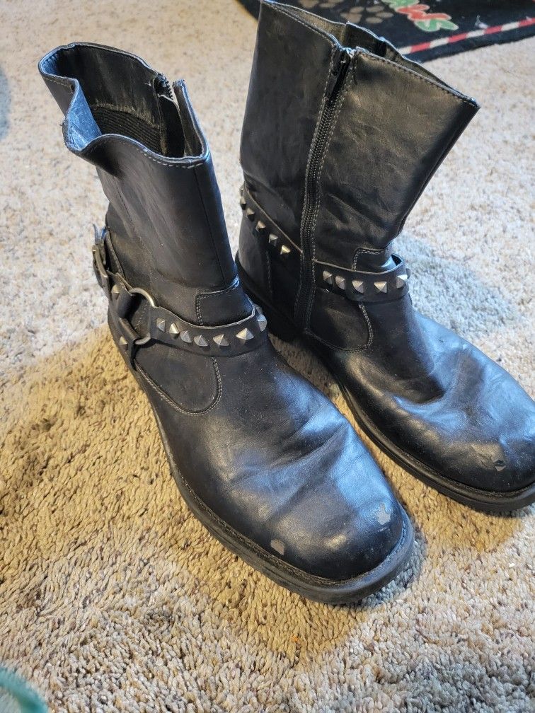 Vintage Men's Black Boots...size 9