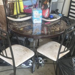 Dining Room Table With 4 Chairs 