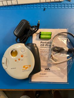 Sony D-SJ301 S2 Walkman CD Player G-Protection w/ Original Headphones & AC Adptr