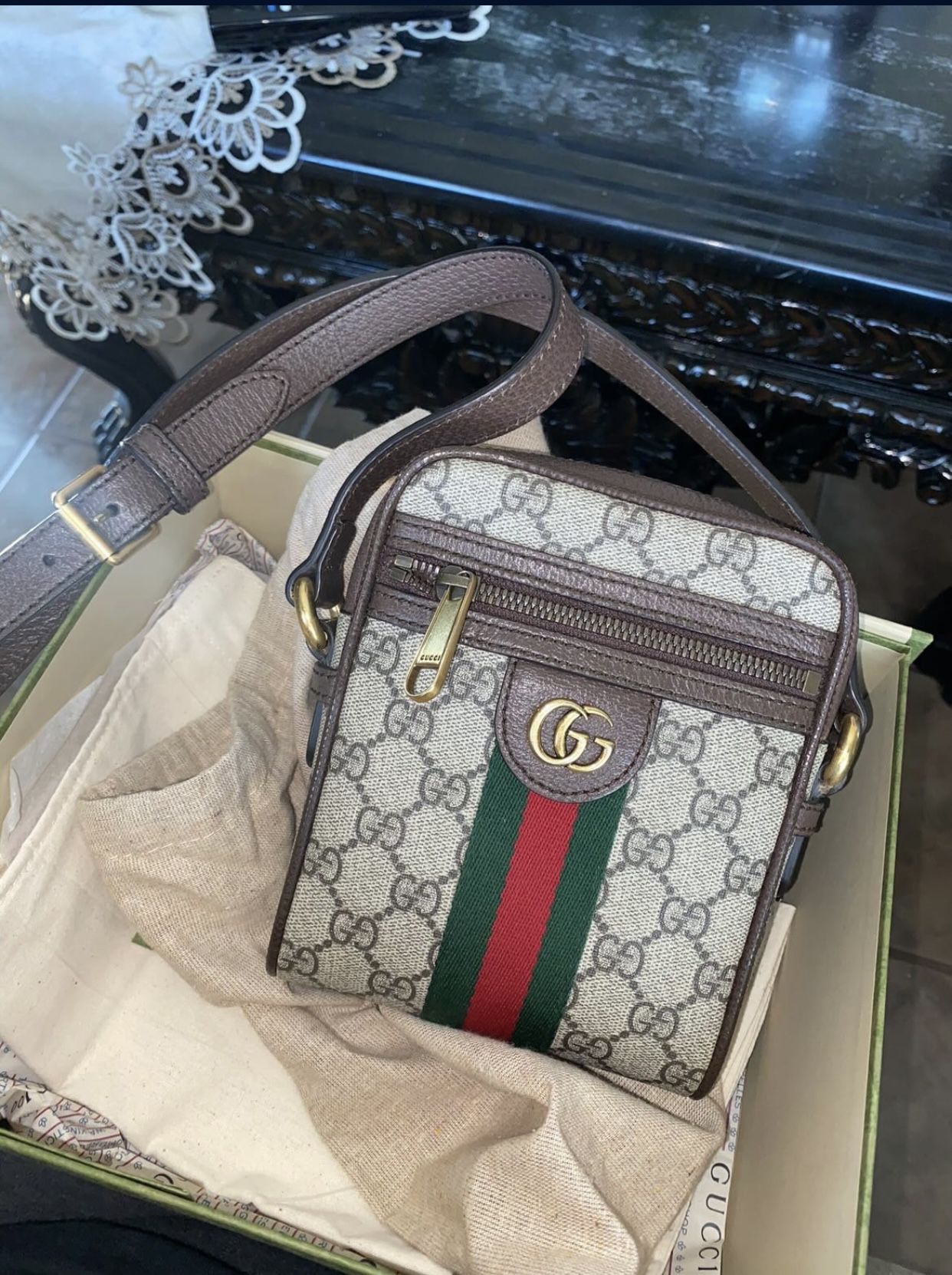 Women Gucci Shoulder Bag